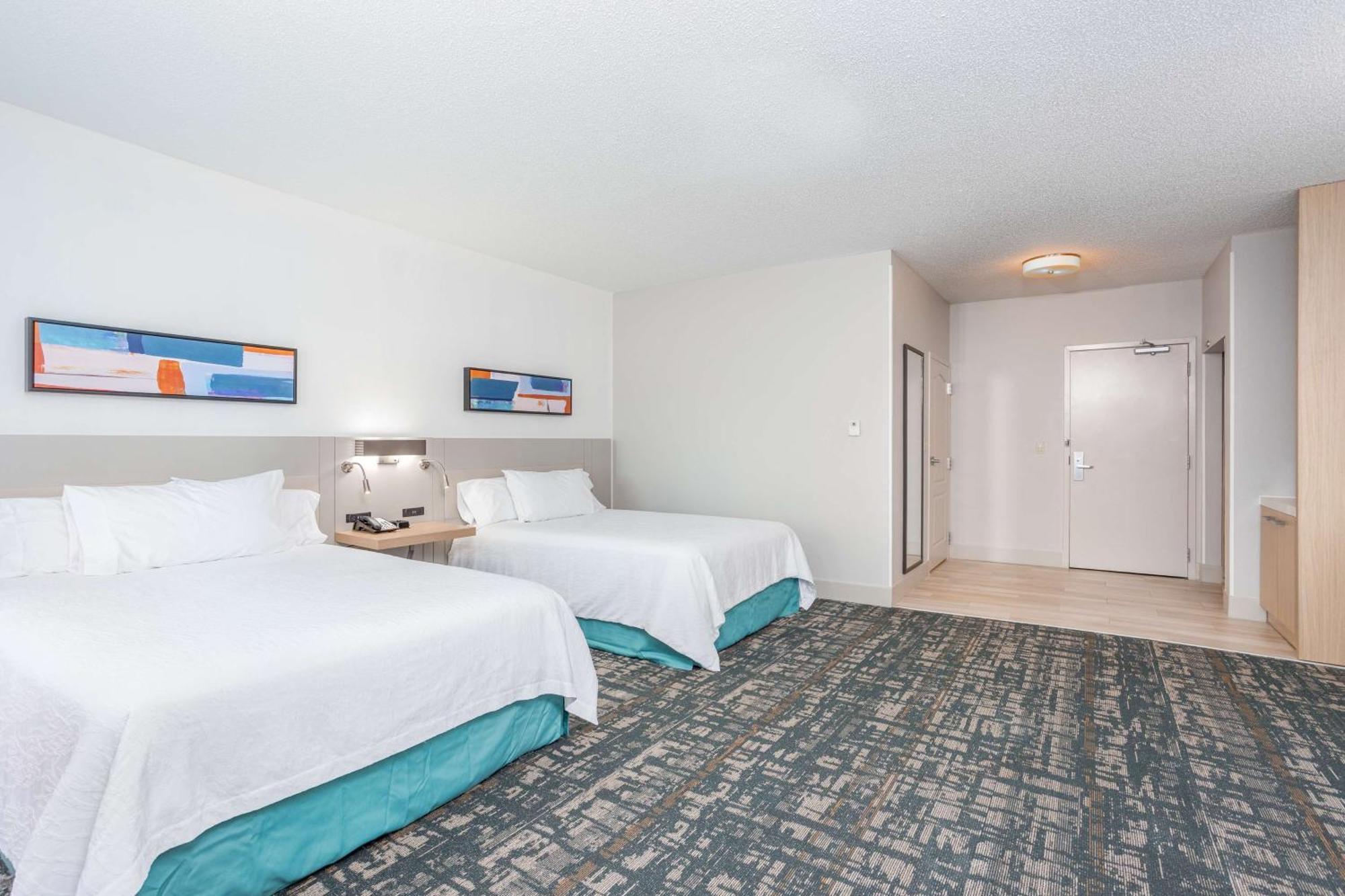 Queen Room with Two Queen Beds - Mobility and Hearing Access