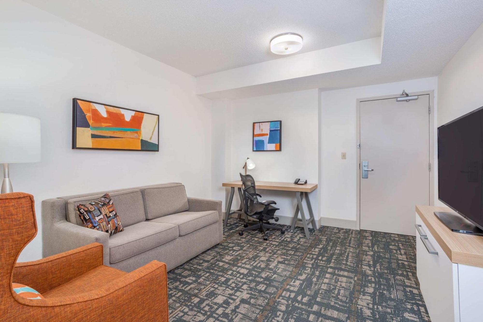 One-Bedroom King Suite Sofa Bed,1557815272:JPEG