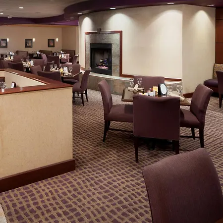Doubletree Suites By Hilton Hotel Cincinnati - Blue Ash-3